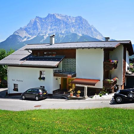 Отель Haus Bergfrieden Лермос Экстерьер фото