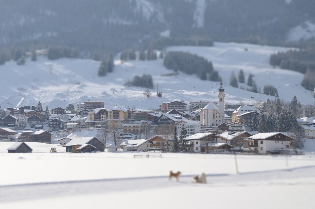Отель Haus Bergfrieden Лермос Экстерьер фото