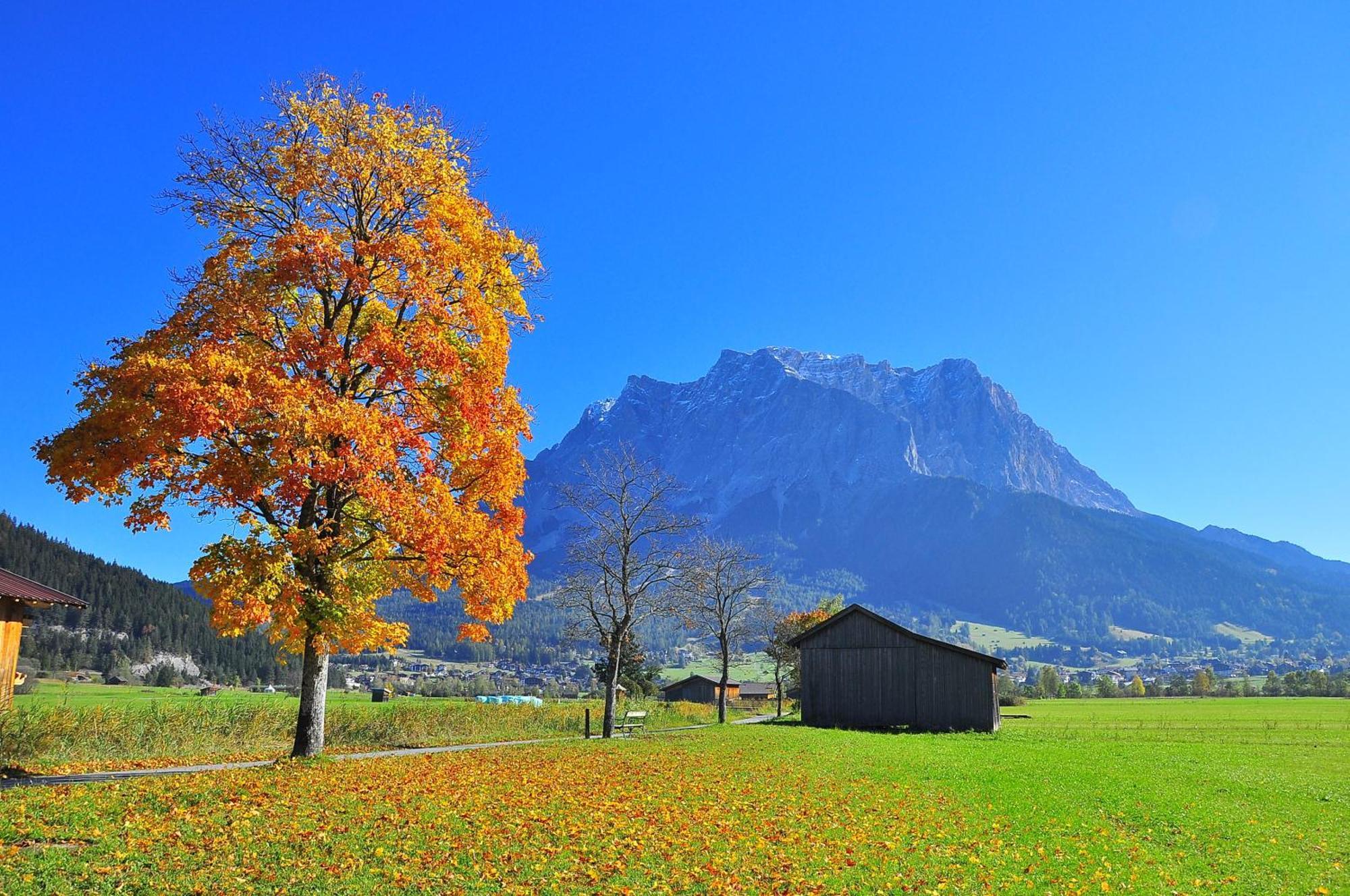 Отель Haus Bergfrieden Лермос Экстерьер фото