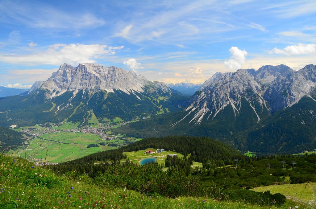 Отель Haus Bergfrieden Лермос Экстерьер фото